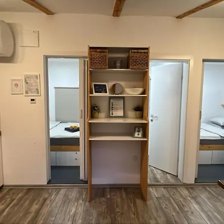 Apartma Hiska Darwin *