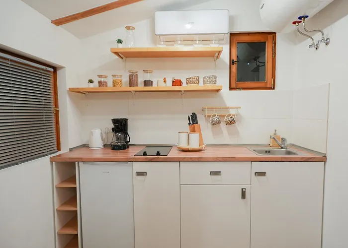 Hiska Darwin * Podcetrtek